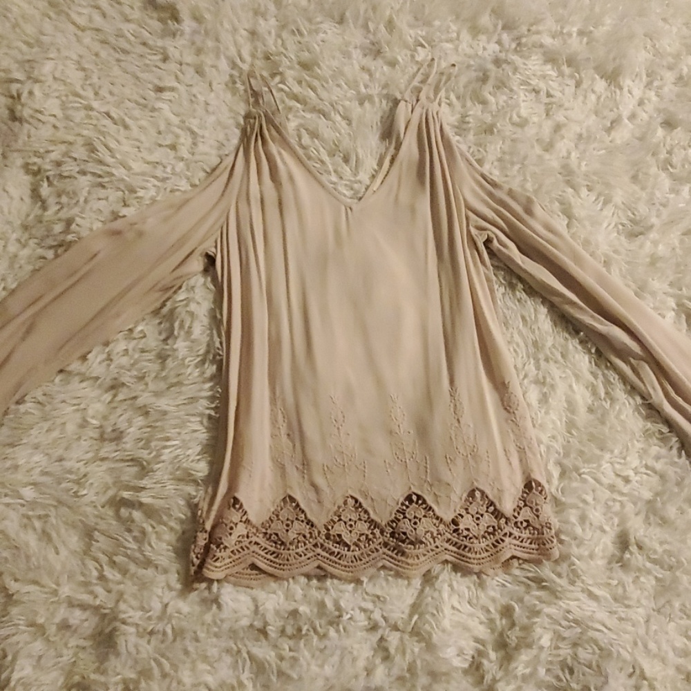 Cold shoulder peasant top last 1!